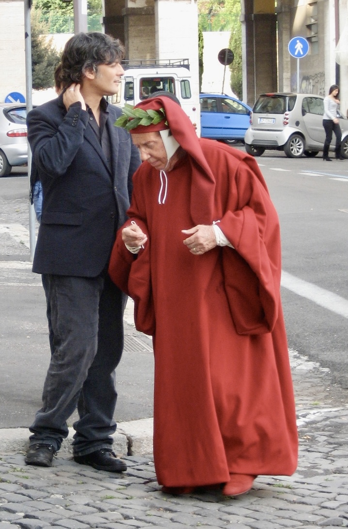 Mike costume Dante con Fiorello jpg